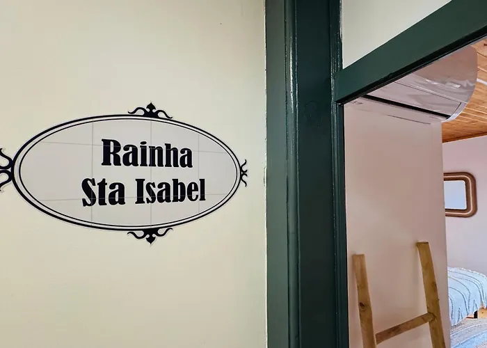 Se Velha 招待所 科英布拉